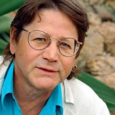 Timeline: Τα Μαθηματικά στη Λογοτεχνία του Ντενί Γκετζ (1940-2010)