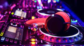 Timeline: LA MUSICA ELCTRONICA