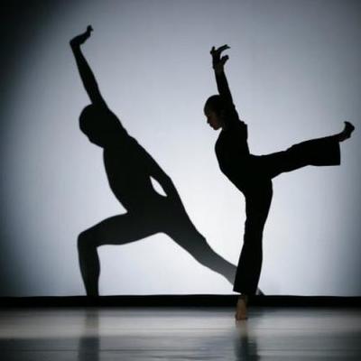 Timeline: Χορεύουμε;