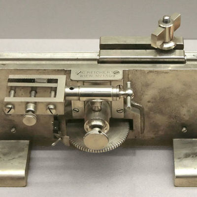 Timeline: Historia del microtomo