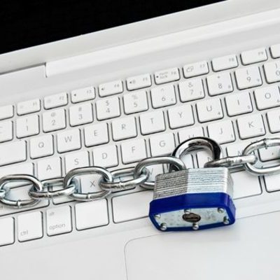 Timeline: LA PIRATERÍA INFORMÁTICA