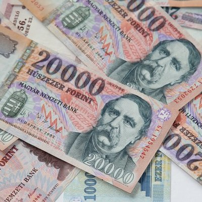 Timeline: A pénz története