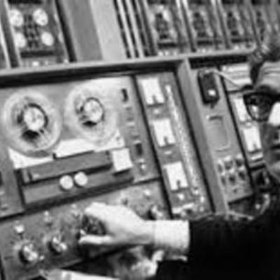 Timeline: HISTORIA DE INTERNET  NACIMIENTO - EVOLUCIÓN