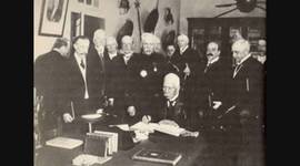 Timeline: Historia de la construcción de la política social en México