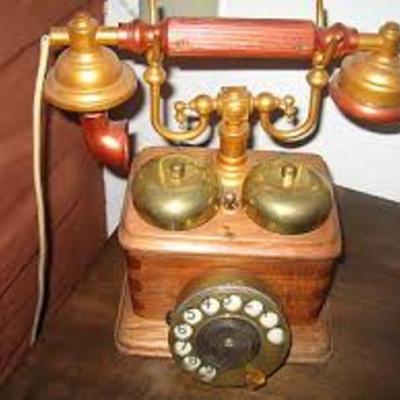 Timeline: apariciòn del telèfono