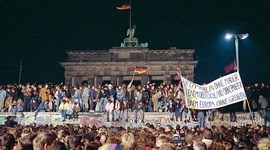 Timeline: Welche Ereignisse führten zum Mauerfall?