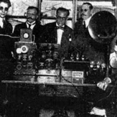 Timeline: Linea del tiempo de la radio en Latino America