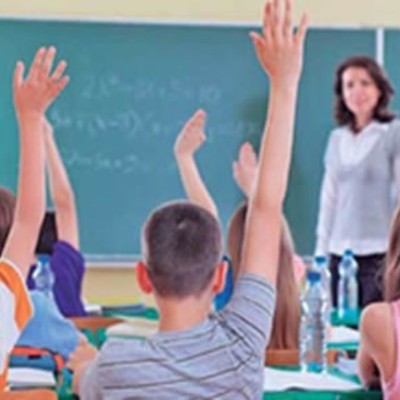 Timeline: Describing people