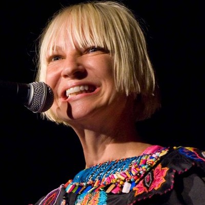 Timeline: vida de sia