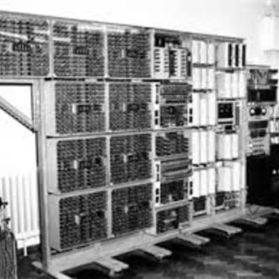 Timeline: EVOLUCION DEL COMPUTADOR