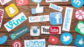 Timeline: LINEA DEL TIEMPO DE LAS REDES SOCIALES