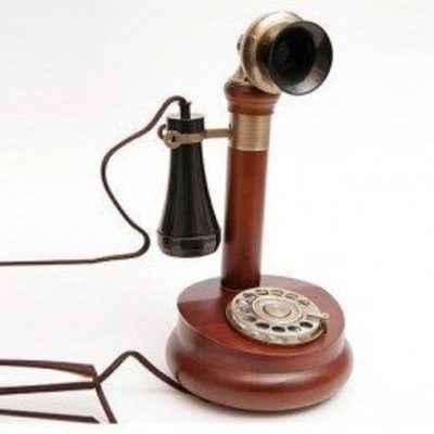 Timeline: El Telefono