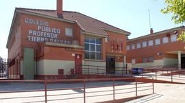 Timeline: DOTACIÓN DE EQUIPOS DEL COLEGIO GLORIA CESAR