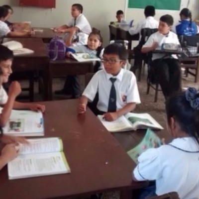 Timeline: Problema del colegio.