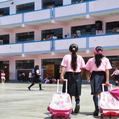 Timeline: colegio la gloria cesar