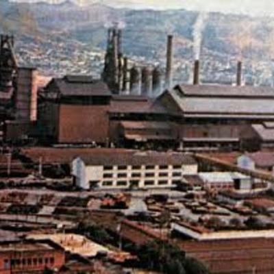 Timeline: Industrialização do Brasil: Melissa, Gabriela, Sofia
