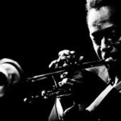 Timeline: TIME LINEA