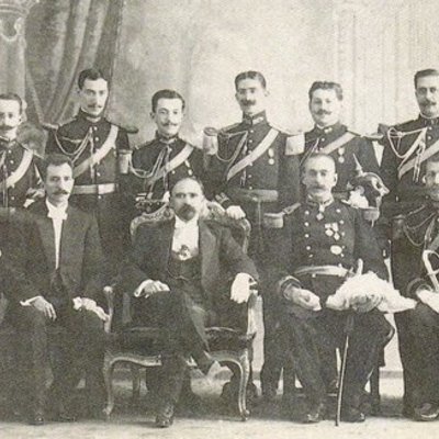 Timeline: ¿Y DESPUÉS DE LA REVOLUCIÓN?