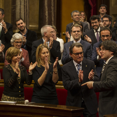 Timeline: Carles Puigdemont Investit President de la Generalitat)