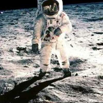 Timeline: exploration to the moon