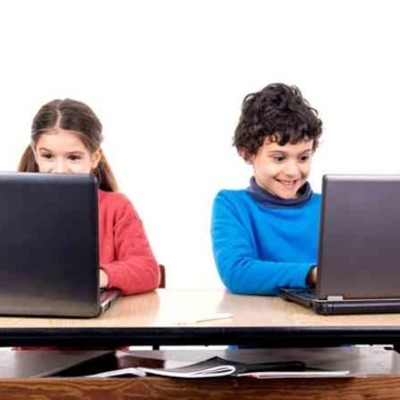 Timeline: Educación a distancia