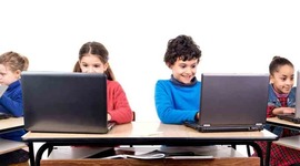 Timeline: Educación a distancia