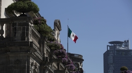 Timeline: La política y las políticas sociales en México