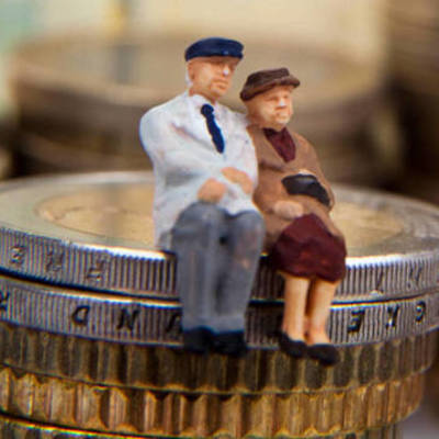 Timeline: PENSIONES Rosa Fernanda Florian