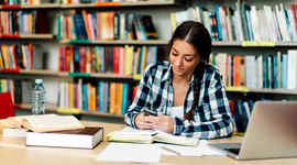 Timeline: Evolución Histórica del Currículum en Guatemala