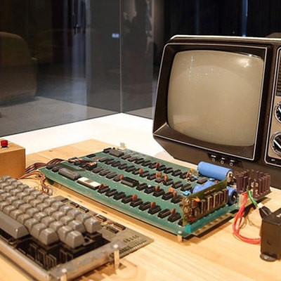 Timeline: evolución de las computadoras personales y su software