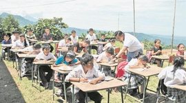 Timeline: Evolución de la Educación en Guatemala