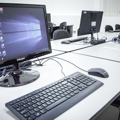 Timeline: Evolución de las Computadoras en el ámbito laboral