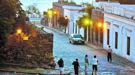 Timeline: colonia andres C y sebas