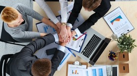 Timeline: Origen y evolución histórica de la empresa