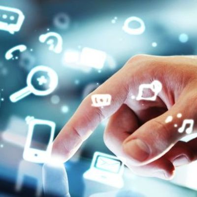 Timeline: HISTRIA DE LA INFORMACION Y DE LA COMUNICACION