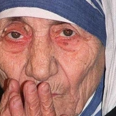 Timeline: Maria Teresa de Calcuta