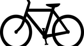 Timeline: Evolución de la Bicicleta... Primero ¿qué es? medio de transporte cuyo componente básico son dos ruedas del mismo tamaño y que están alineadas. La principal función de la bicicleta es transportar al ciclista de un lugar a otro en el menor tiempo posible.