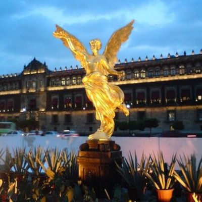 Timeline: EL MÉXICO MODERNO Y SUS RAÍCES