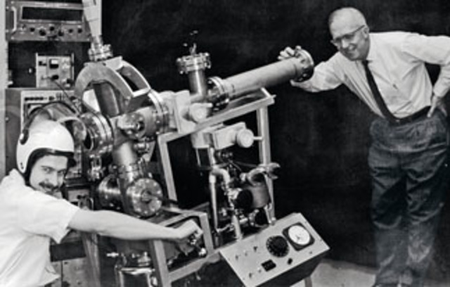 evolution of the microscope timeline | Timetoast timelines