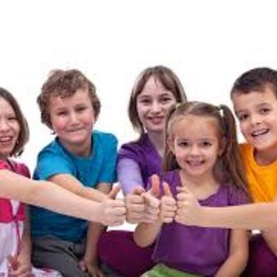 Timeline: ¡TRAS LOS PASOS DE LA INFANCIA Y LA ADOLESCENCIA!