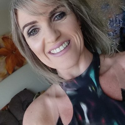 Timeline: Trajetória Escolar e Acadêmica