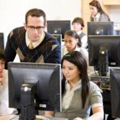 Timeline: HISTORIA DE LA TECNOLOGÍA EN LA EDUCACIÓN