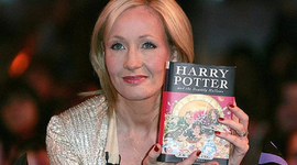 Timeline: Biografía de J.K. Rowling: "Magic Beyond Words"
