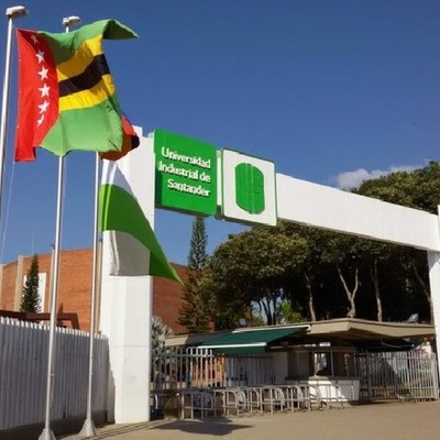 Timeline: Historia de la Universidad Industrial de Santander - Laura Ardila-