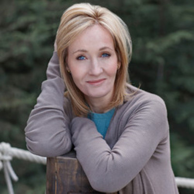 Timeline: "Magia detrás de las palabras": La vida de J.K. Rowling