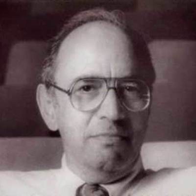 Timeline: Thomas Kuhn 1922 - 1996