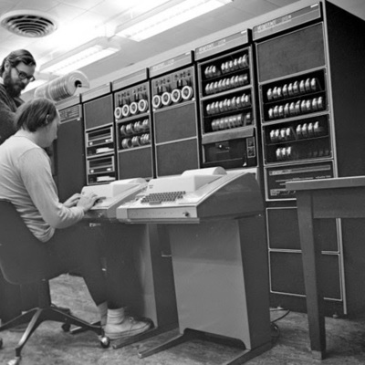 Timeline: historia de la computacion