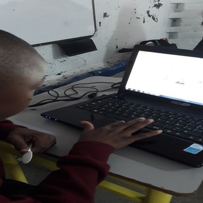 Timeline: Hitos en la Evolución de la Tecnología Educativa