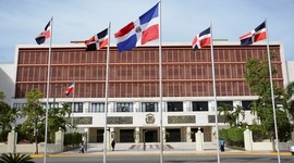 Timeline: Primeras instituciones en acuñar la tecnología en R.D.