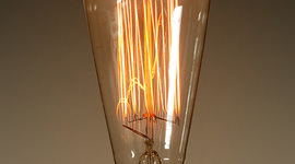 Timeline: The Light Bulb